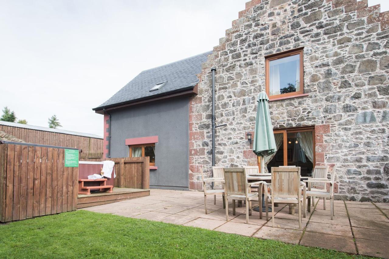 The Granary With Hot Tub Villa Forgandenny Exterior photo